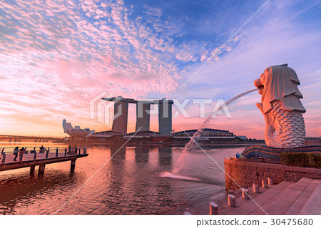 從魚尾獅公園的日出 30475680