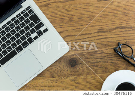 Business desk 30476116