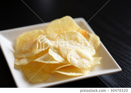 Crisps Crisps 30478320