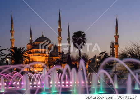Fountain on Sultanahmet area in evening time 30479117