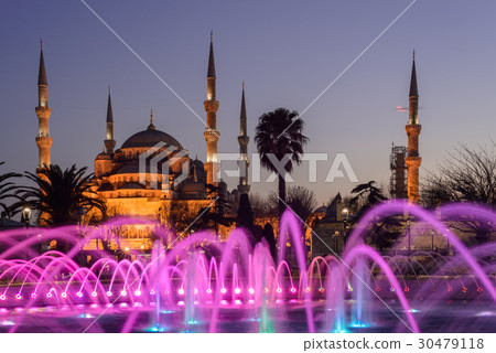 Fountain on Sultanahmet area in evening time 30479118
