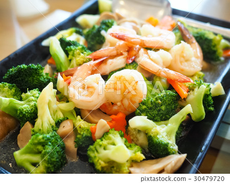 Vegetable fried shrimp Vegetable fried shrimp 30479720
