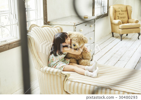 Girls Portrait 30480293