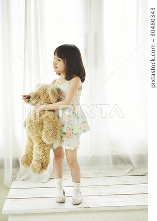 Girls Portrait 30480343