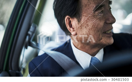 Taxi driver Senior male 30481503