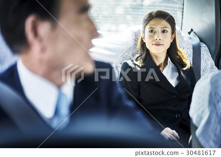 Taxi ride conversation 30481617