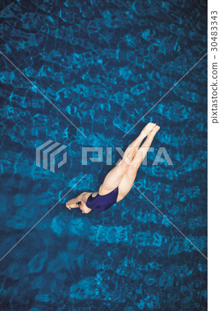 游泳池 運動 女子 30483343