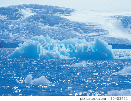 Drift ice, Antarctica Drift ice, Antarctica 30483421