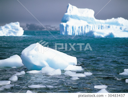 Drift ice, Antarctica Drift ice, Antarctica 30483437