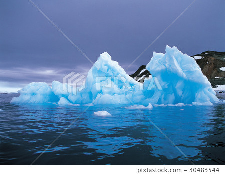 Antarctica Antarctica 30483544