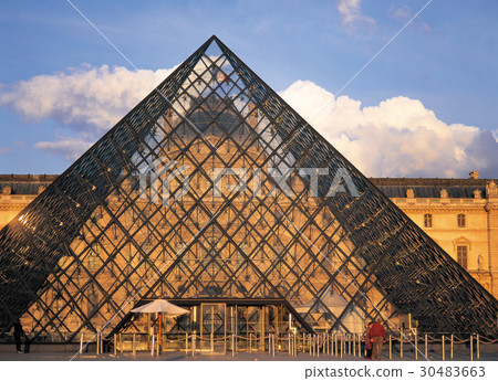 Louvre Museum, Paris, France 30483663