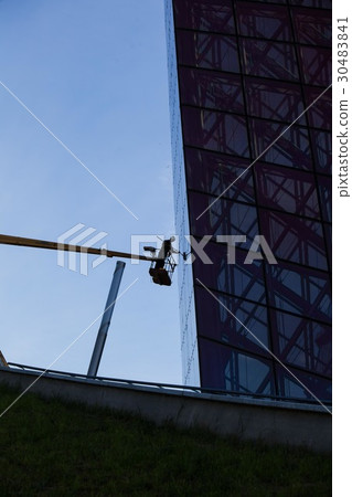 cleaning skyscrapers 30483841