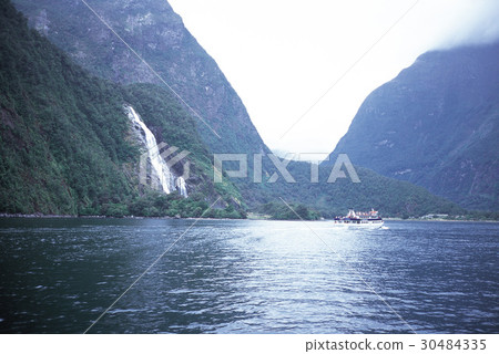米爾福德峽灣,南島,新西蘭 米爾福德峽灣,南島,新西蘭 30484335