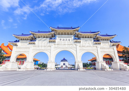 Archway of Chiang Kai Shek Memorial Hall, Taiwan 30485480