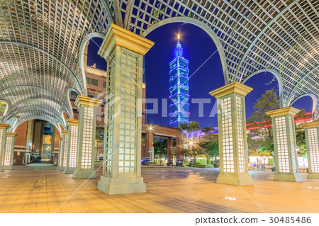 Taipei tower in Xinyi financial district at dusk Taipei tower in Xinyi financial district at dusk 30485486
