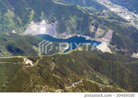 近的Arima水壩鳥瞰圖在飯能市，埼玉縣 30489580