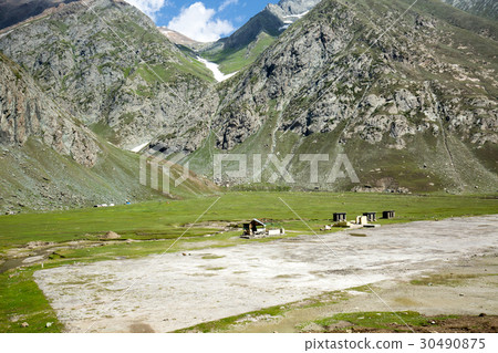 Mountain view 30490875