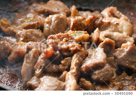 Pork meat broth 30491090