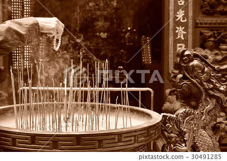 Temple, temple, fragrant, smoke, temple, worship, burn incense Temple, temple, fragrant, smoke, temple, worship, burn incense 30491285