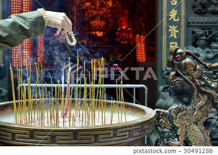 Temple, temple, fragrant, smoke, temple, worship, burn incense 30491286