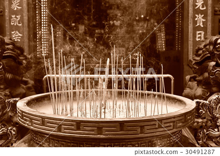 Temple, temple, fragrant, smoke, temple, worship, burn incense Temple, temple, fragrant, smoke, temple, worship, burn incense 30491287