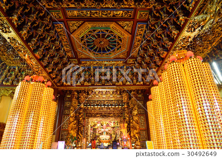 建築 寺廟 廟宇 廟 神 神像 神明 廟裡 平安燈 光明燈 建築 寺廟 廟宇 廟 神 神像 神明 廟裡 平安燈 光明燈 30492649