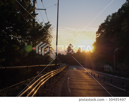 The way to the sunset The way to the sunset 30495497