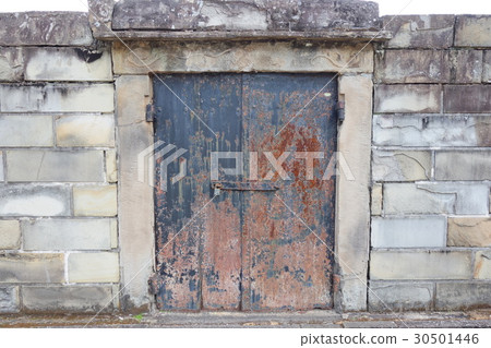 Old door 30501446