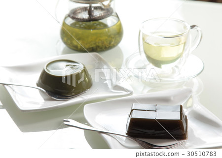 dessert dessert 30510783