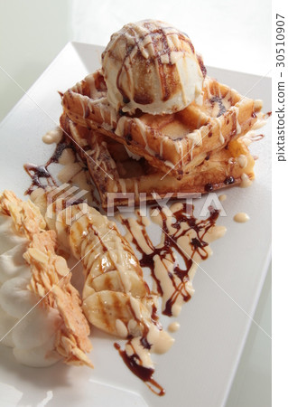 dessert 30510907