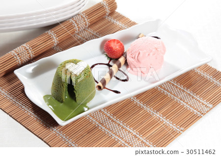 dessert dessert 30511462