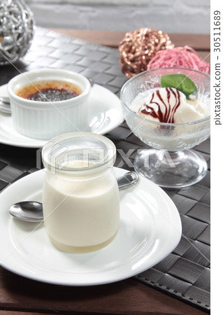 dessert 30511689