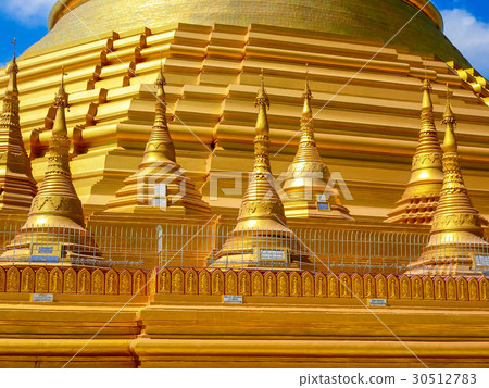 Shwedagon pagoda, Yangon Myanmar. Shwedagon pagoda, Yangon Myanmar. 30512783
