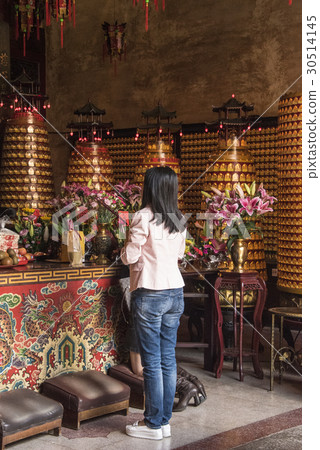 Taiwanese temple 30514145