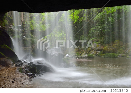 Fresh water pot with waterfall 30515840