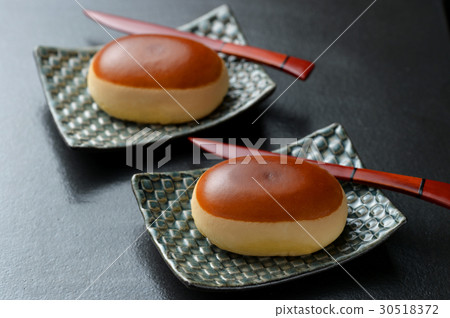 栗子蛋糕 30518372