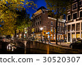 Night shot of canal of Amsterdam 30520307