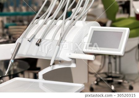 Dental instruments close up Dental instruments close up 30520315