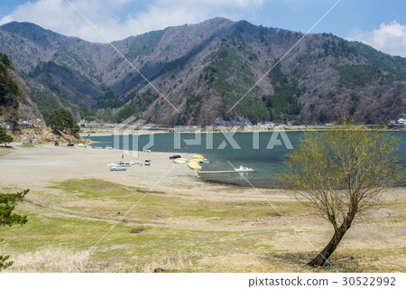 Outdoor leisure of Lake Motosu Outdoor leisure of Lake Motosu 30522992