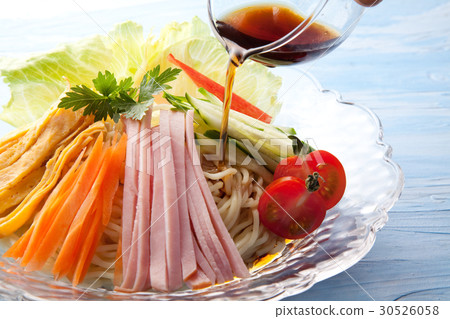 chilled Chinese noodles chilled Chinese noodles 30526058