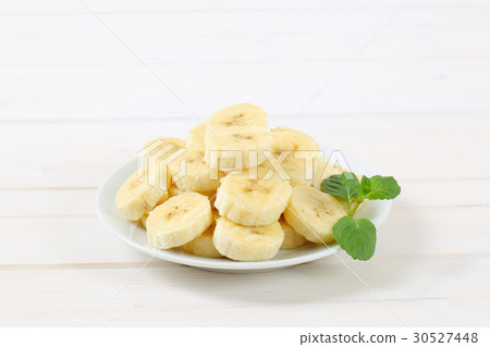 plate of sliced banana plate of sliced banana 30527448