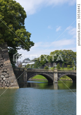 Nijubashi 30536441