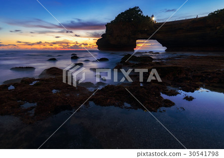 Tanah Lot Temple at sunset in Bali, Indonesia. 30541798