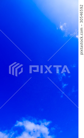 五月的天空和雲彩(垂直) 五月的天空和雲彩(垂直) 30546592