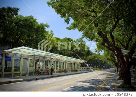 Taipai cityscape 30548372