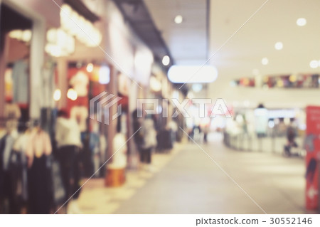 Blurred of shopping mall 30552146