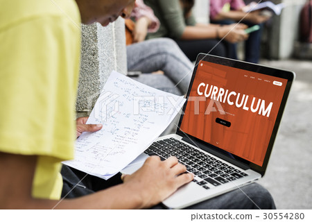 Distance learning online webpage interface Distance learning online webpage interface 30554280
