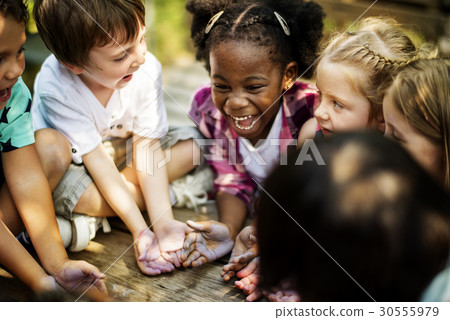 Group of student are painting Group of student are painting 30555979