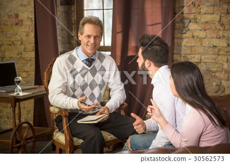 Couple at psychologist's office 30562573