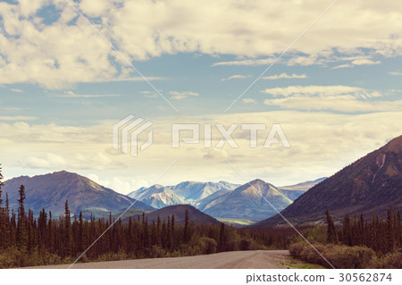 Mountains in Canada Mountains in Canada 30562874